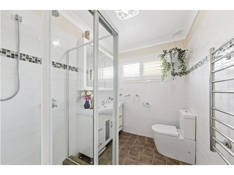 28 Watkin Avenue, Woy Woy NSW 2256