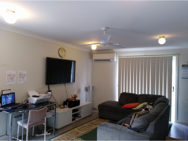 8 Shaun Street, Redbank Plains QLD 4301