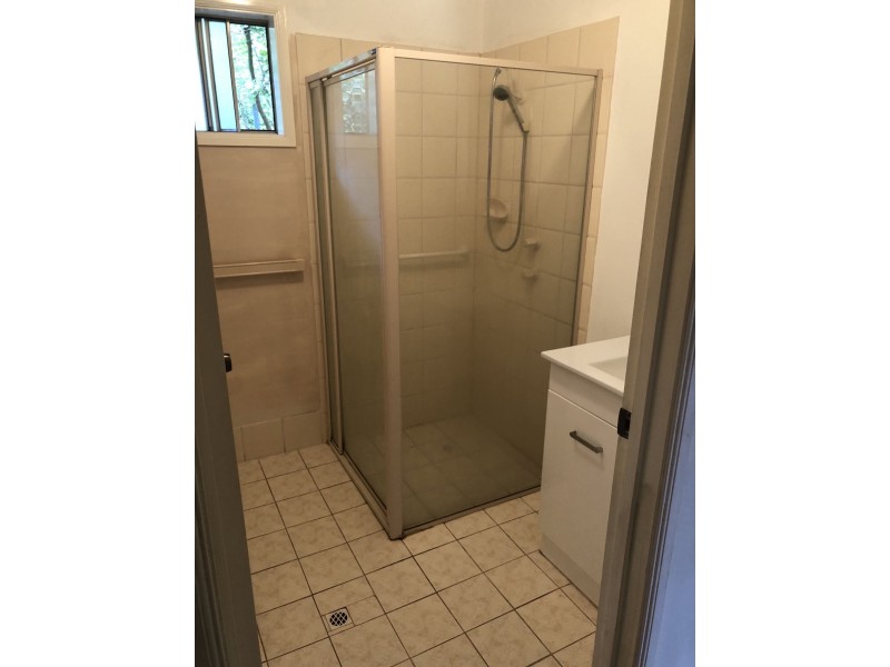 4 Fern Hill Rd, Bridgewater SA 5155