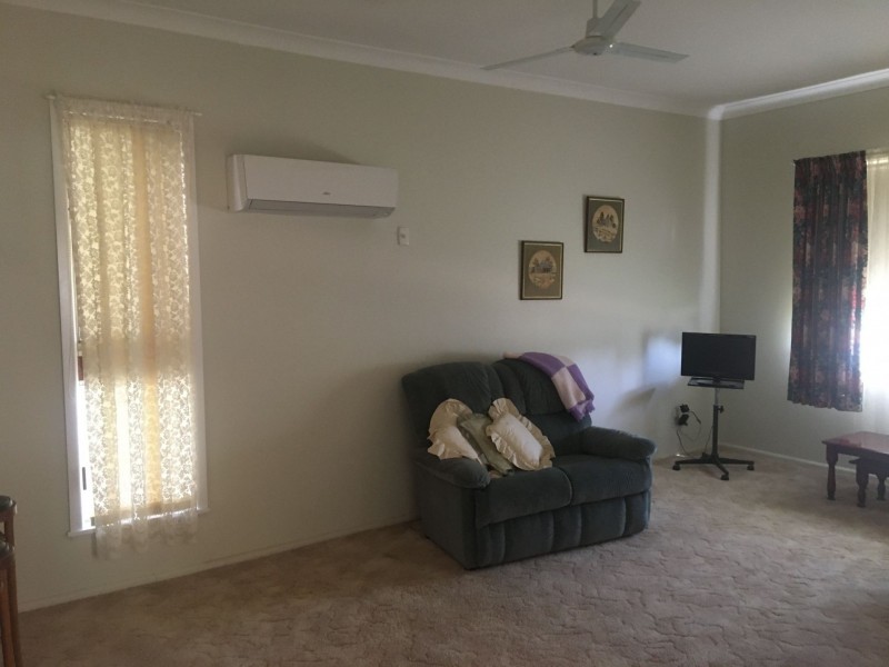 26 Drummond St, Lockhart NSW 2656