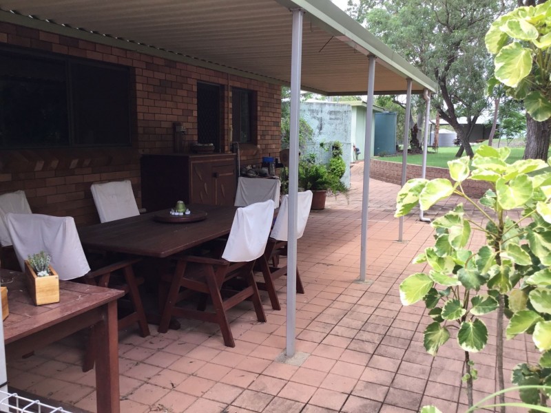 110 Cherryfield Rd, Gracemere QLD 4702