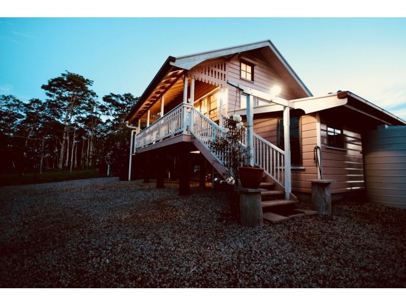 351 Kynoch Road, Ravensbourne QLD 4352