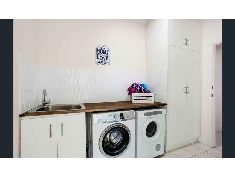 38 Maidencombe Drive, Moana SA 5169