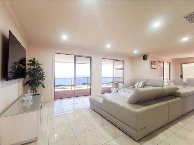 38 Maidencombe Drive, Moana SA 5169