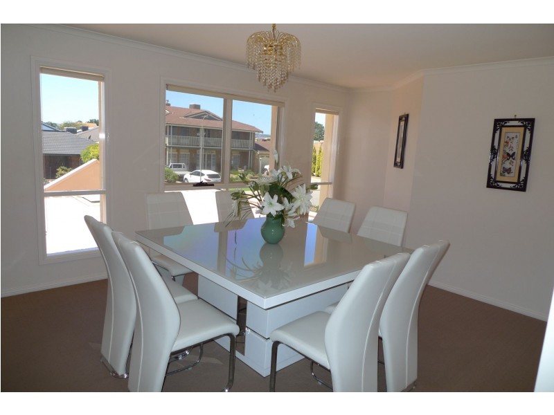 38 Maidencombe Drive, Moana SA 5169