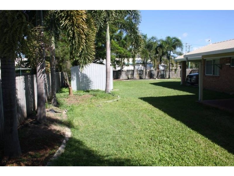 4 Hawk St, Condon QLD 4815