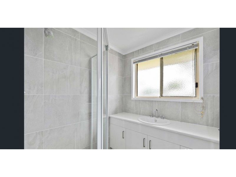 71 Banksia St, Point Vernon QLD 4655