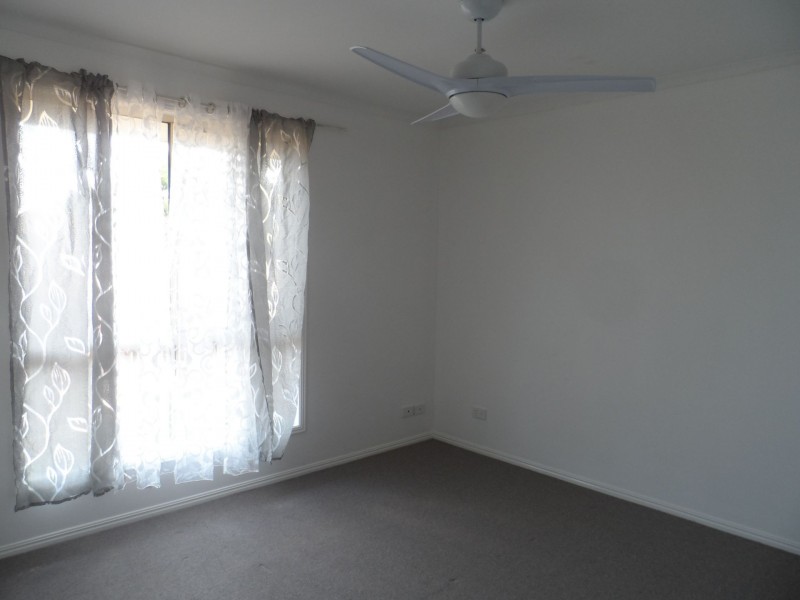 71 Banksia St, Point Vernon QLD 4655