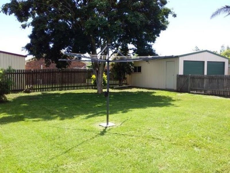 71 Banksia St, Point Vernon QLD 4655