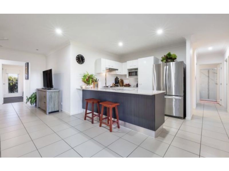 6 Somerset Drive, Andergrove QLD 4740