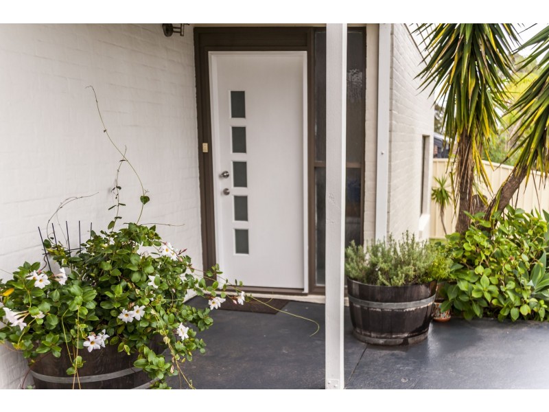 27 Una Ave, Charmhaven NSW 2263