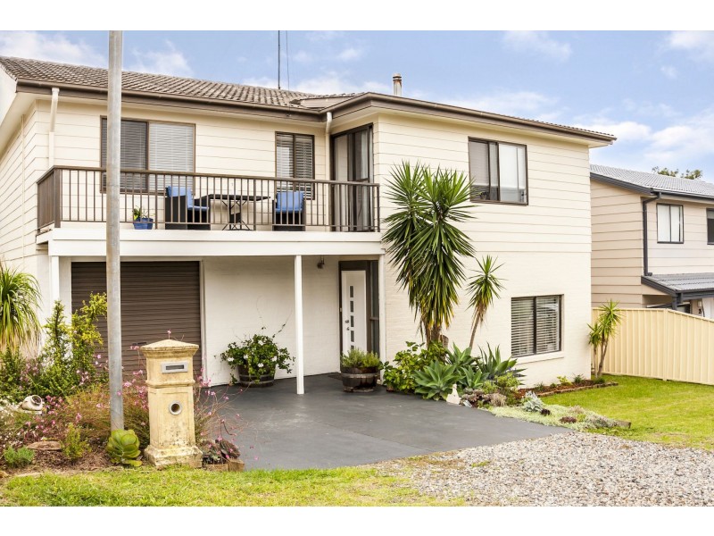 27 Una Ave, Charmhaven NSW 2263