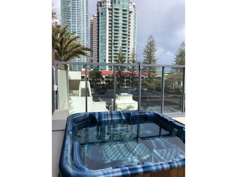 2202/18 Hanlan Street, Surfers Paradise QLD 4217