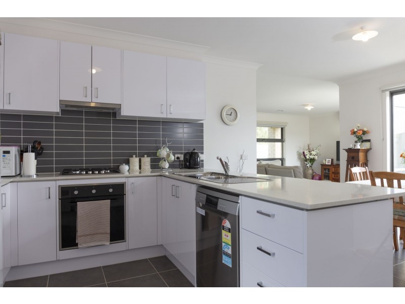 2/125-131 Sutton Street, Warragul VIC 3820