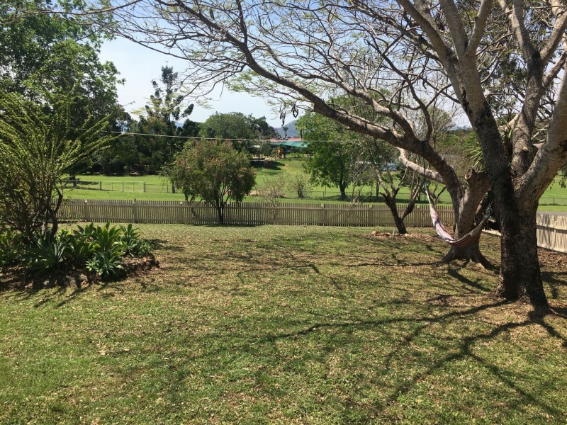 3 School st, Kilkivan QLD 4600