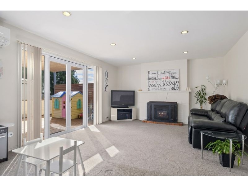 20 Edinburgh Cres, Goodwood TAS 7010