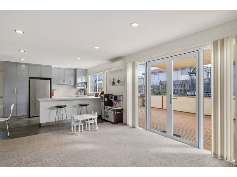 20 Edinburgh Cres, Goodwood TAS 7010