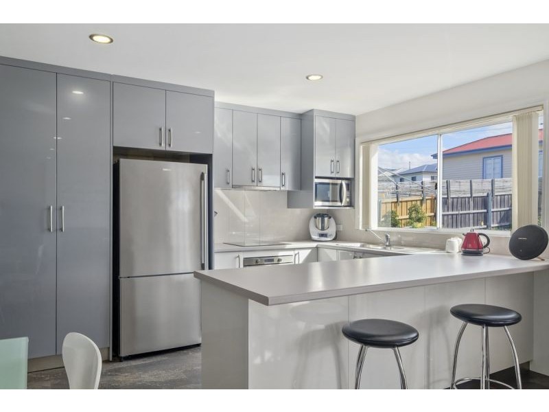 20 Edinburgh Cres, Goodwood TAS 7010