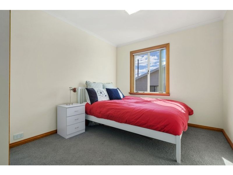 20 Edinburgh Cres, Goodwood TAS 7010
