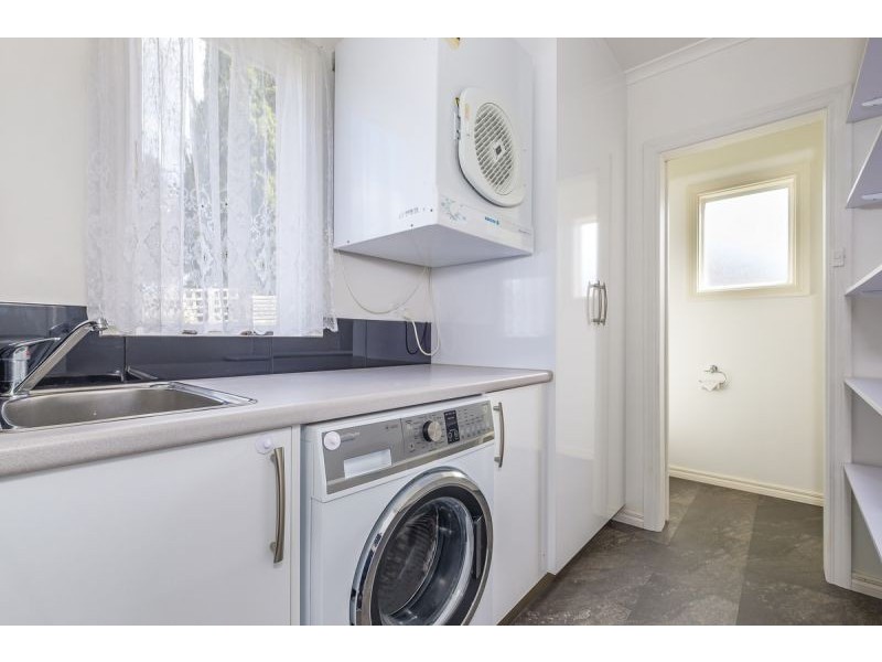 20 Edinburgh Cres, Goodwood TAS 7010