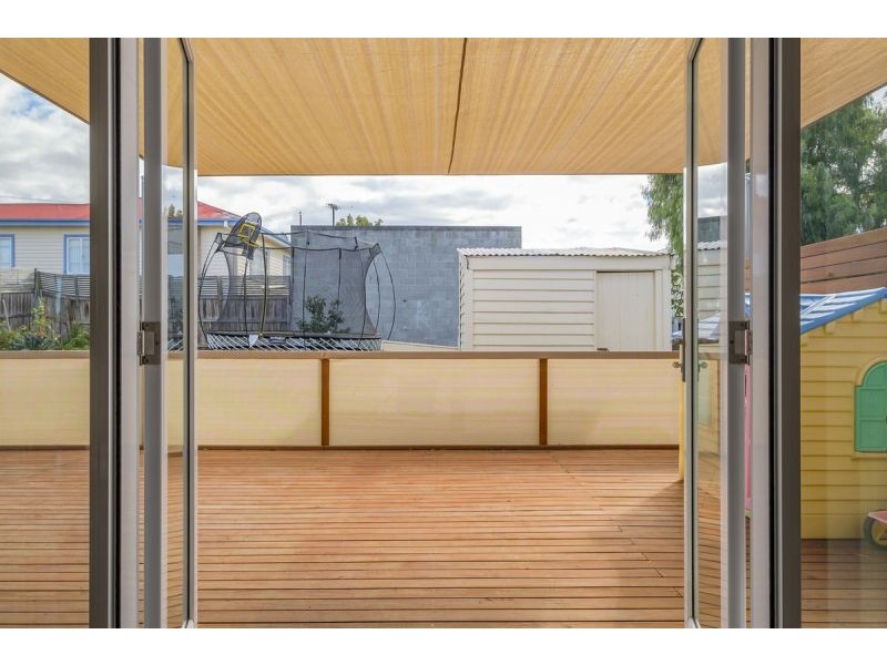 20 Edinburgh Cres, Goodwood TAS 7010