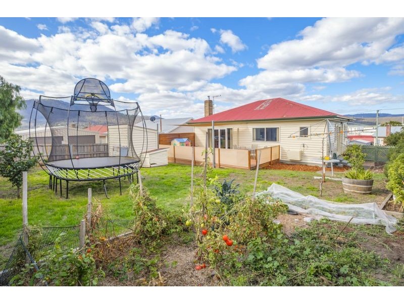 20 Edinburgh Cres, Goodwood TAS 7010