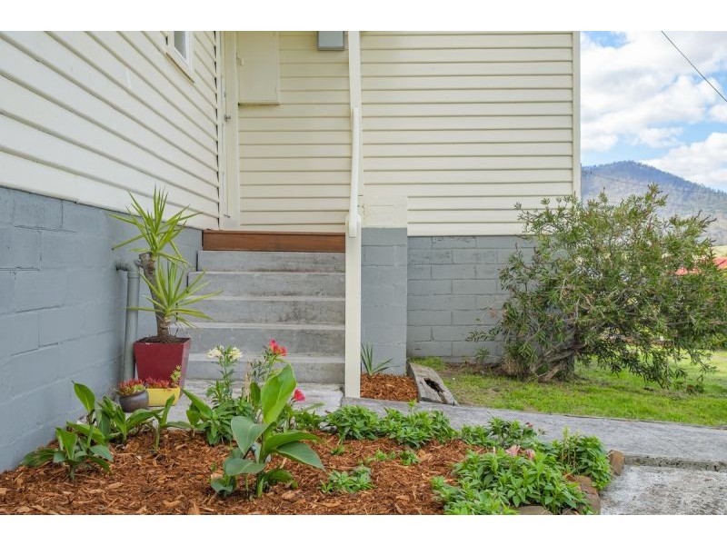 20 Edinburgh Cres, Goodwood TAS 7010