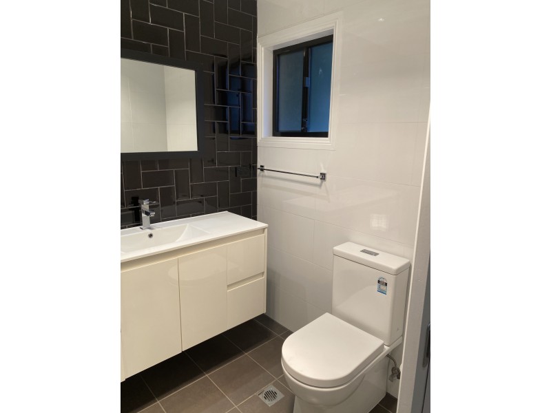 18 Glenell St, Blaxland NSW 2774