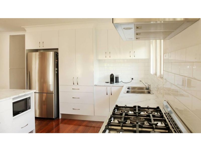 18 Egerton St, Southport QLD 4215