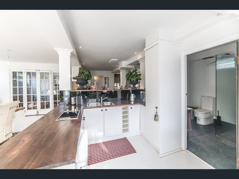 18 Egerton St, Southport QLD 4215