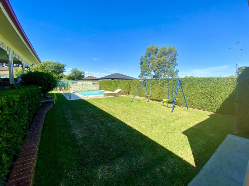 18 Rhodes Place, Harrington Park NSW 2567