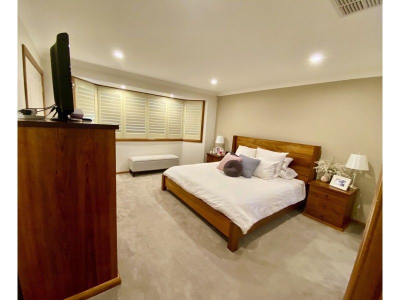 18 Rhodes Place, Harrington Park NSW 2567