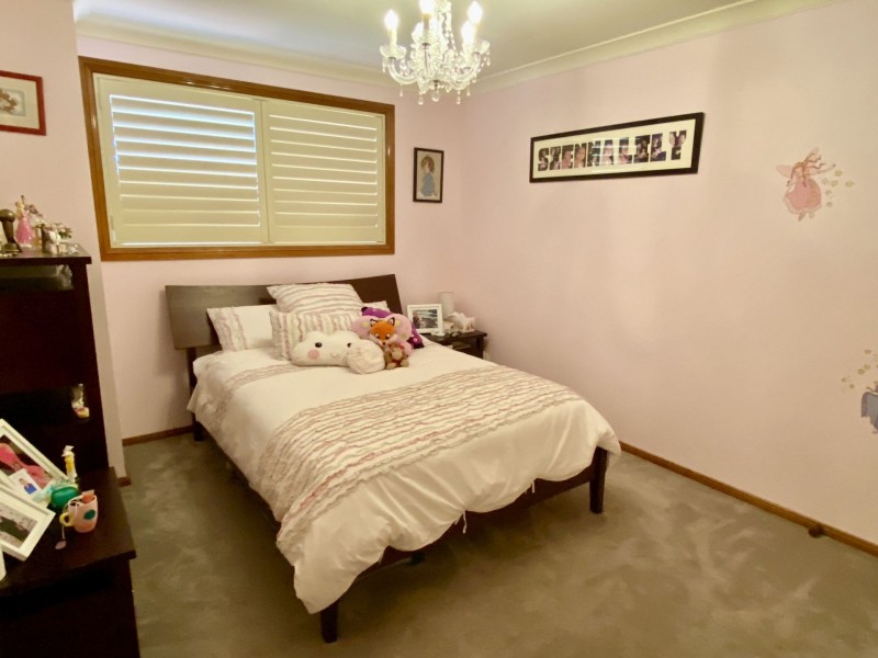 18 Rhodes Place, Harrington Park NSW 2567