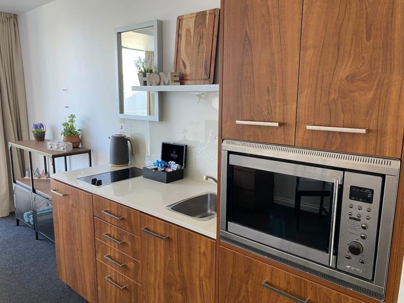 Level 2/25 Laycock Street, Surfers Paradise QLD 4217