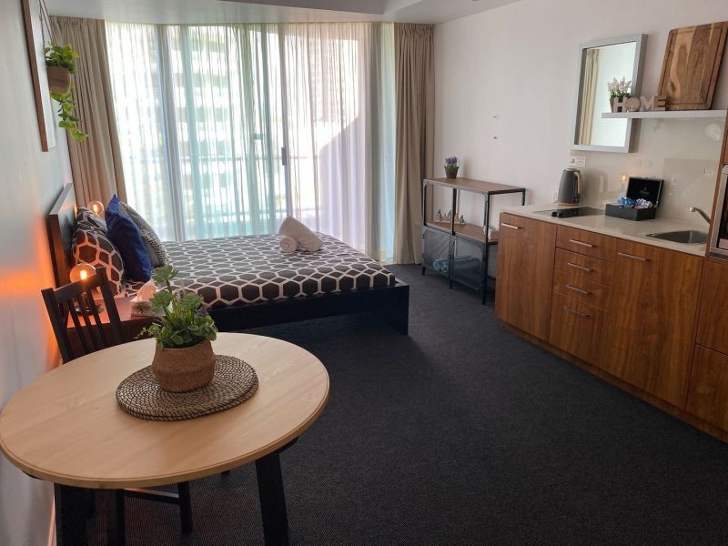 Level 2/25 Laycock Street, Surfers Paradise QLD 4217