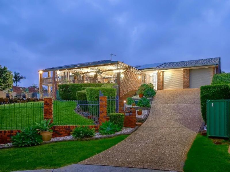 4 Donat Cl, Stafford Heights QLD 4053