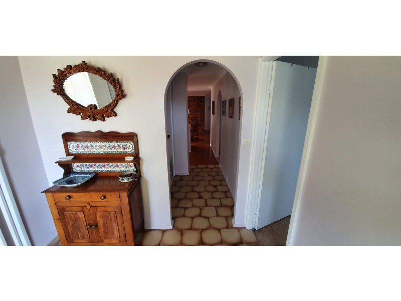 9 Evans Close, Bowenfels NSW 2790