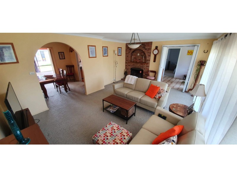 9 Evans Close, Bowenfels NSW 2790