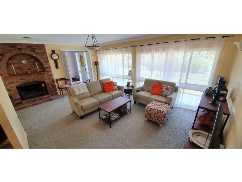 9 Evans Close, Bowenfels NSW 2790