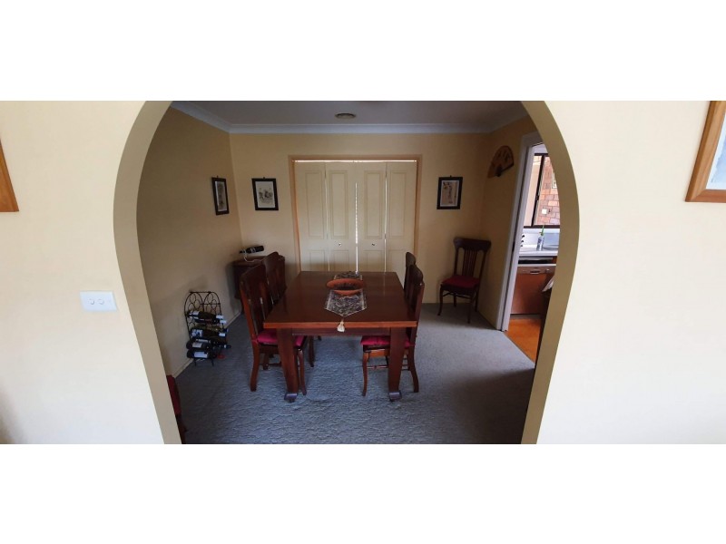 9 Evans Close, Bowenfels NSW 2790