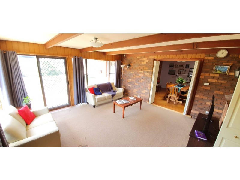 9 Evans Close, Bowenfels NSW 2790