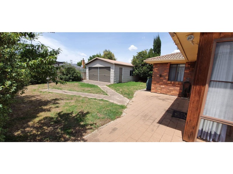 9 Evans Close, Bowenfels NSW 2790