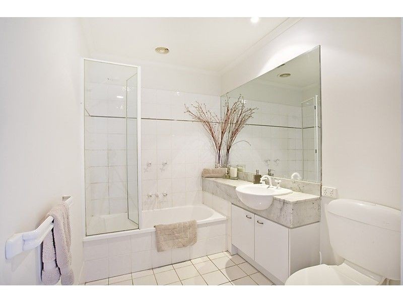 137/632 St Kilda Rd, Melbourne VIC 3004