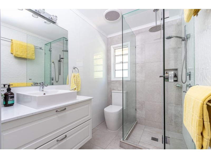 8 Marchant Street, Tarragindi QLD 4121