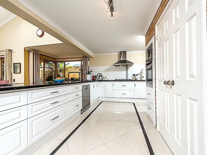 7 Kingston Heath Court, Connolly WA 6027