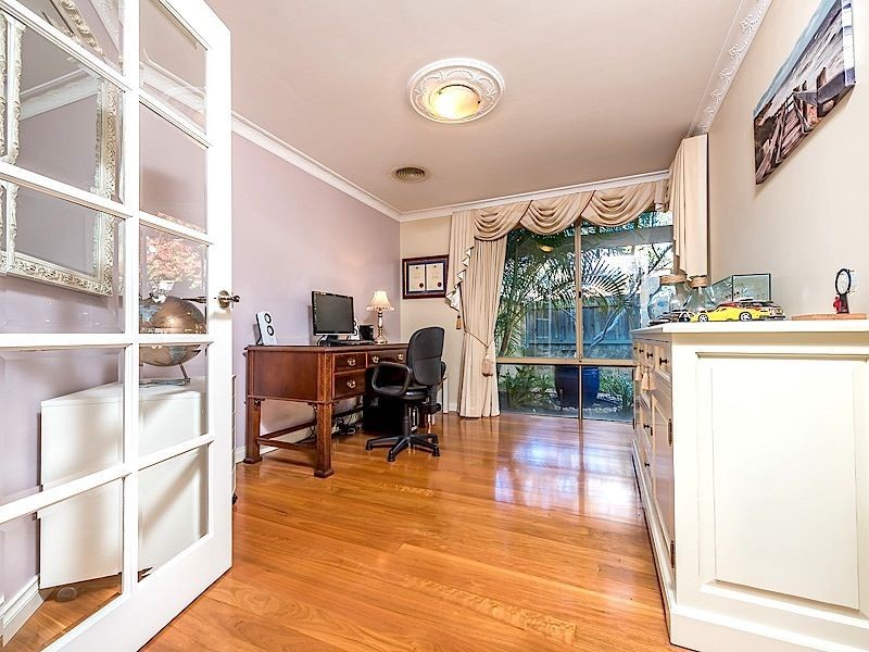 7 Kingston Heath Court, Connolly WA 6027