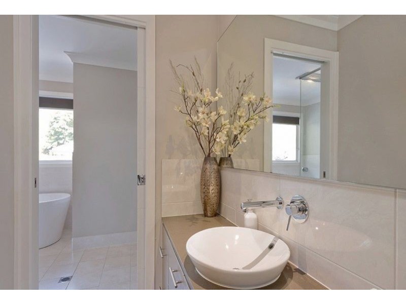 16 Roberts Road, Lawson NSW 2783