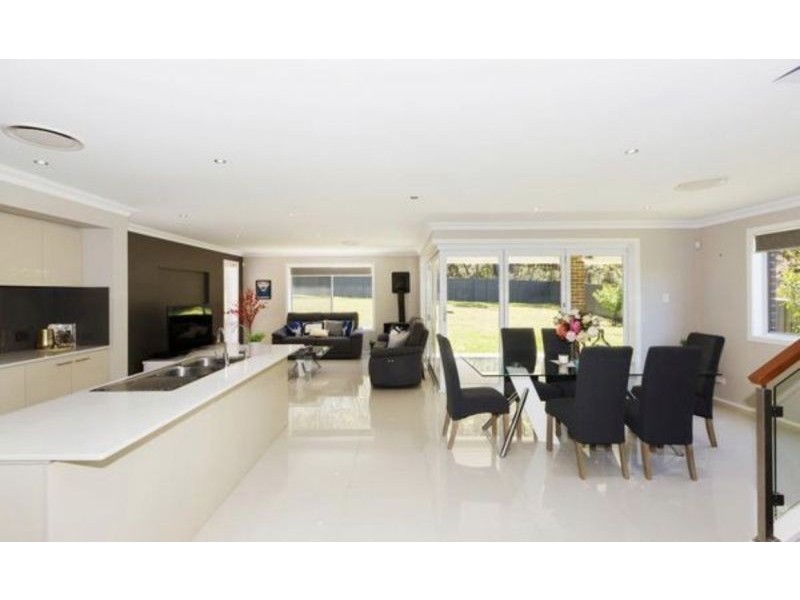 16 Roberts Road, Lawson NSW 2783