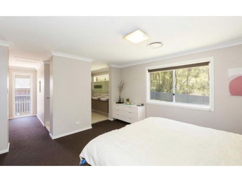 16 Roberts Road, Lawson NSW 2783