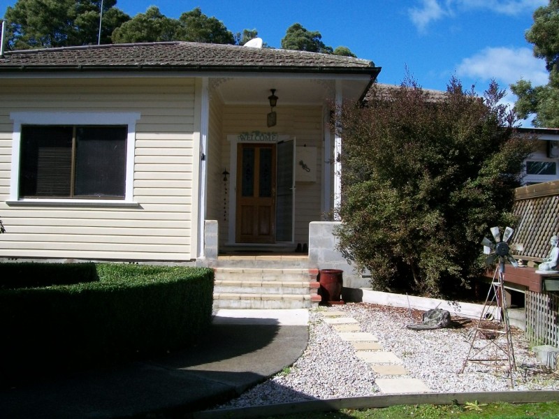 696 Sheffield Road, Acacia Hills TAS 7306